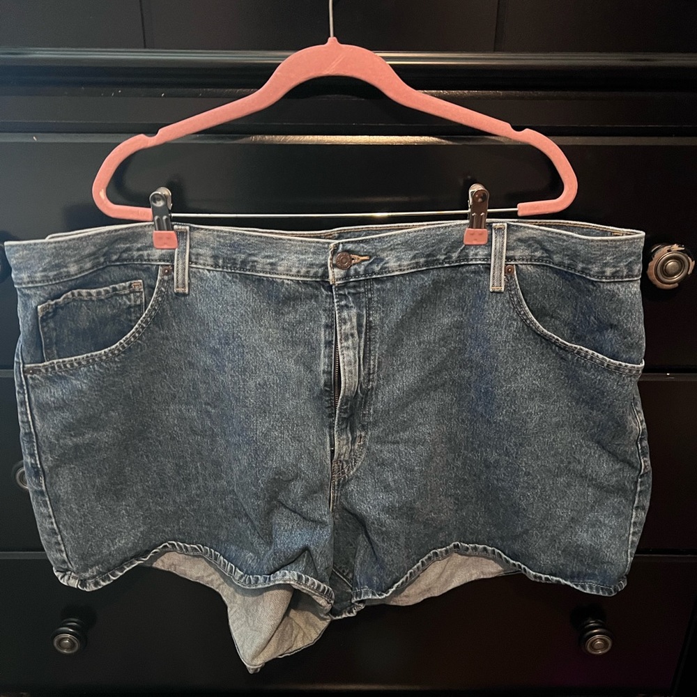Levi’s shorts